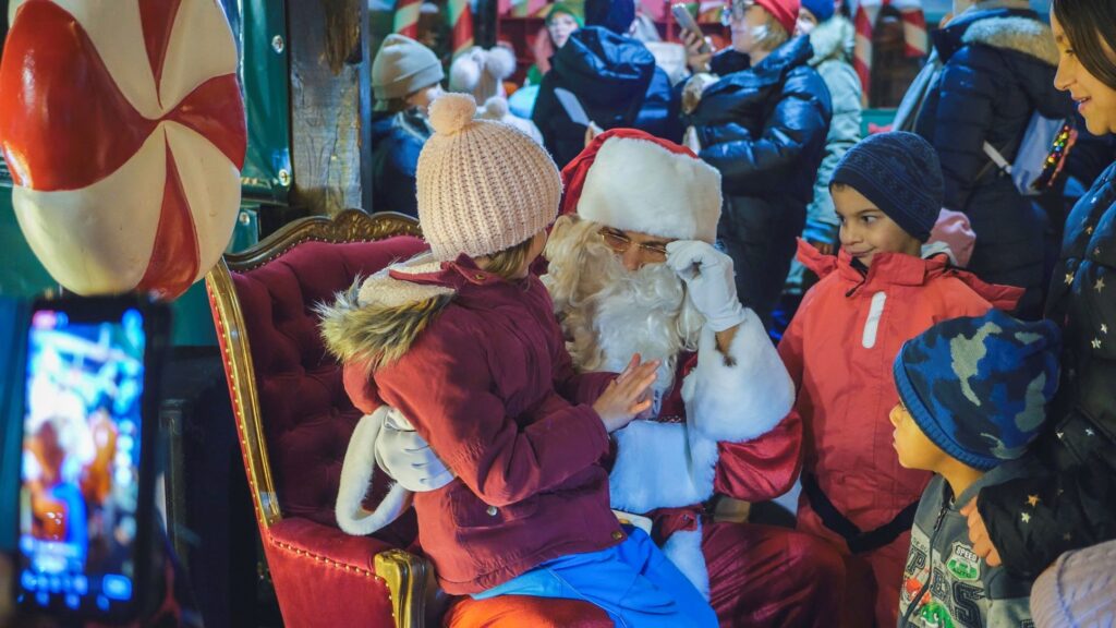 Djed Božićnjak - Otočac Gacka