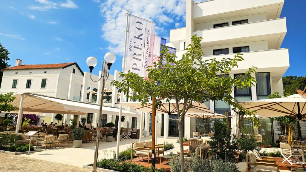 Dan žena u hotelu Preko