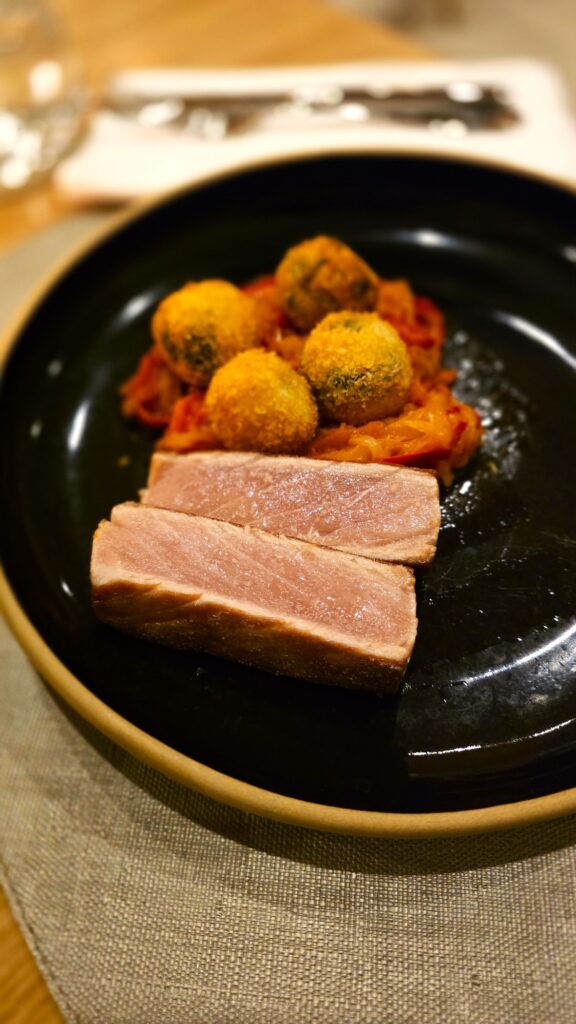 Pelagos tuna i jadranske lignje na žaru Ugljan Zadar Hilton