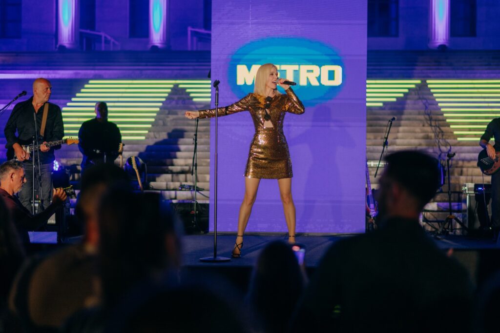 METRO EXTRA